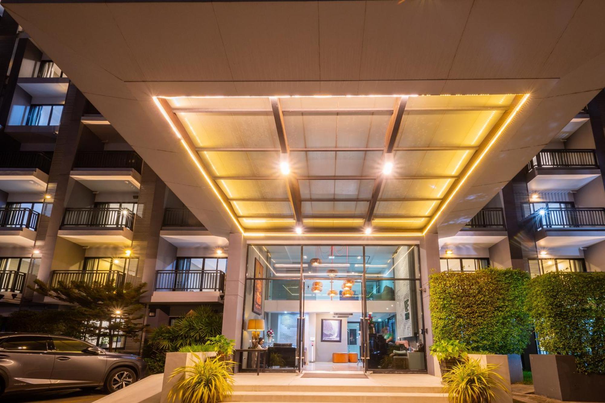 We Grand Ever 9 Nakhon Ratchasima Exterior photo
